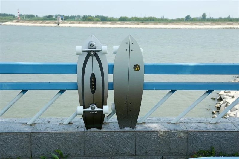 Land Cruising Skateboard Land Cruising Skateboard